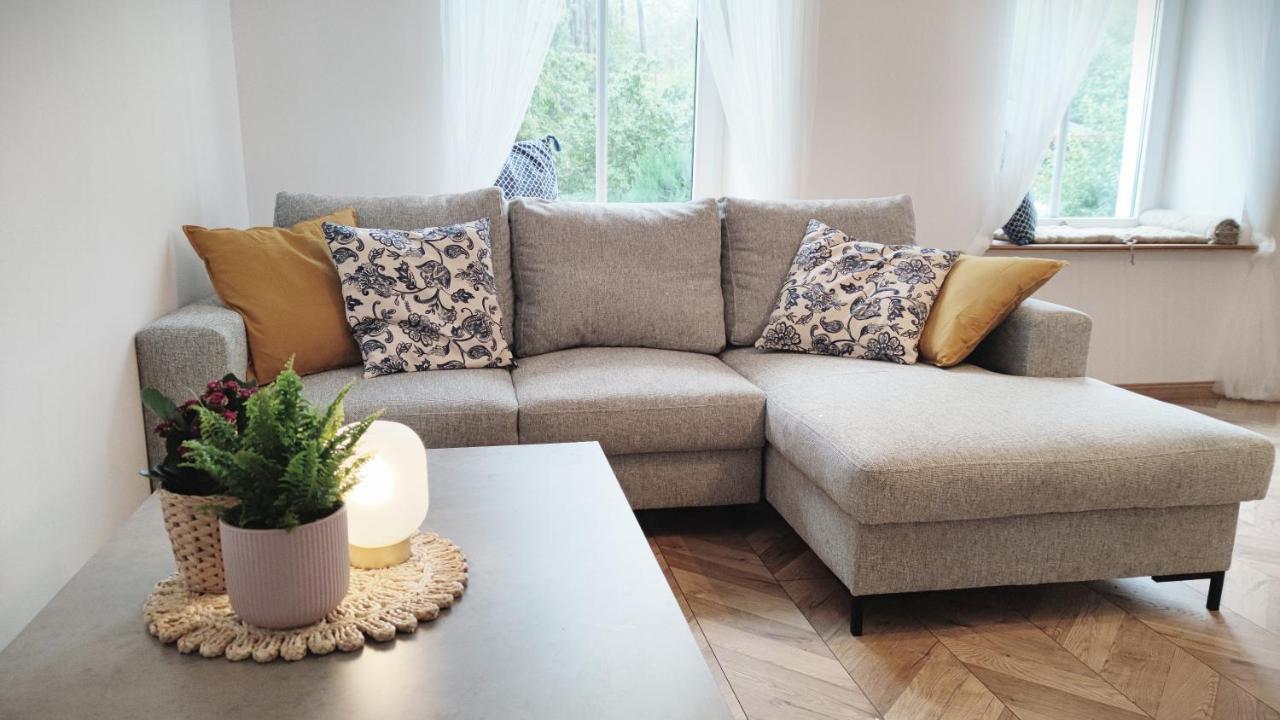 Апартаменты B&D Apartament Chelmiec Валбжих Экстерьер фото